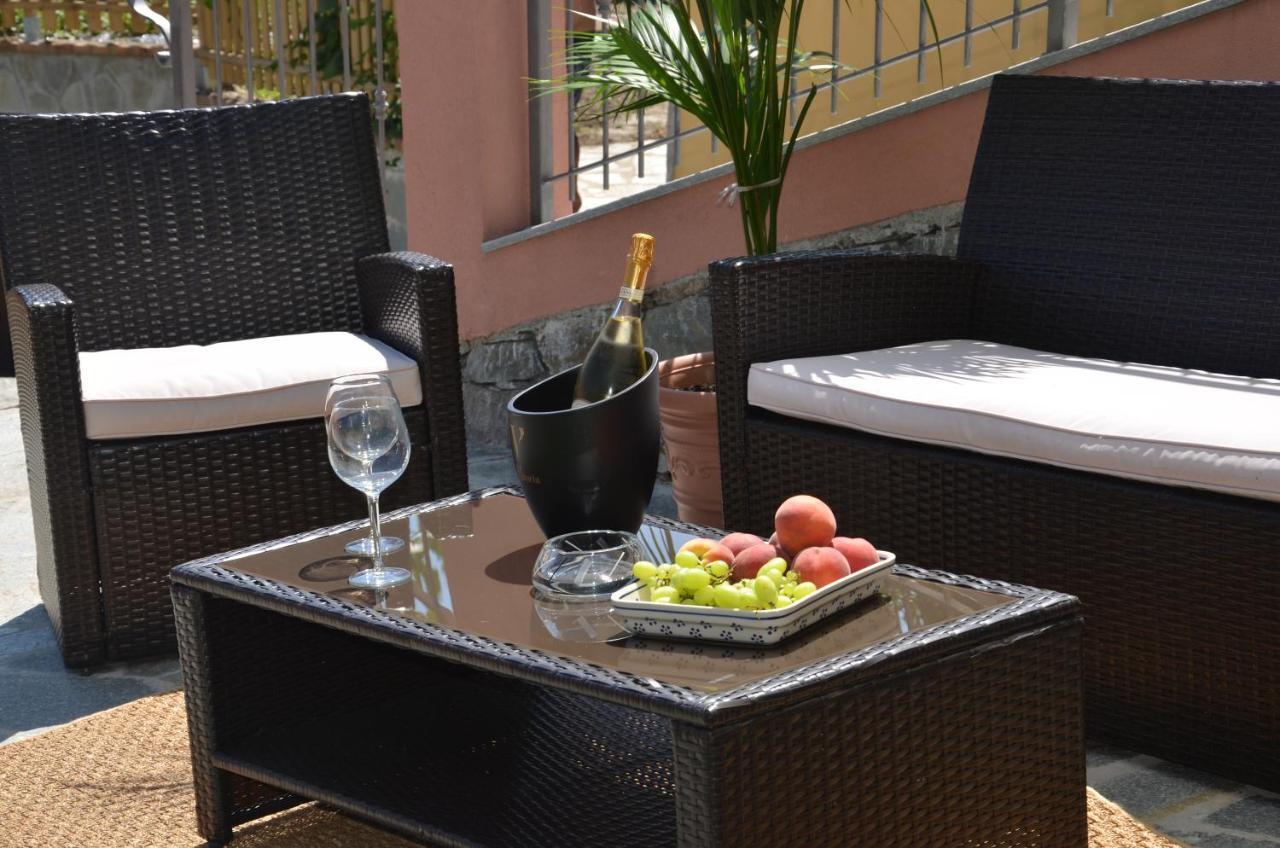 B&B Le Tre Fate Вараце Екстериор снимка