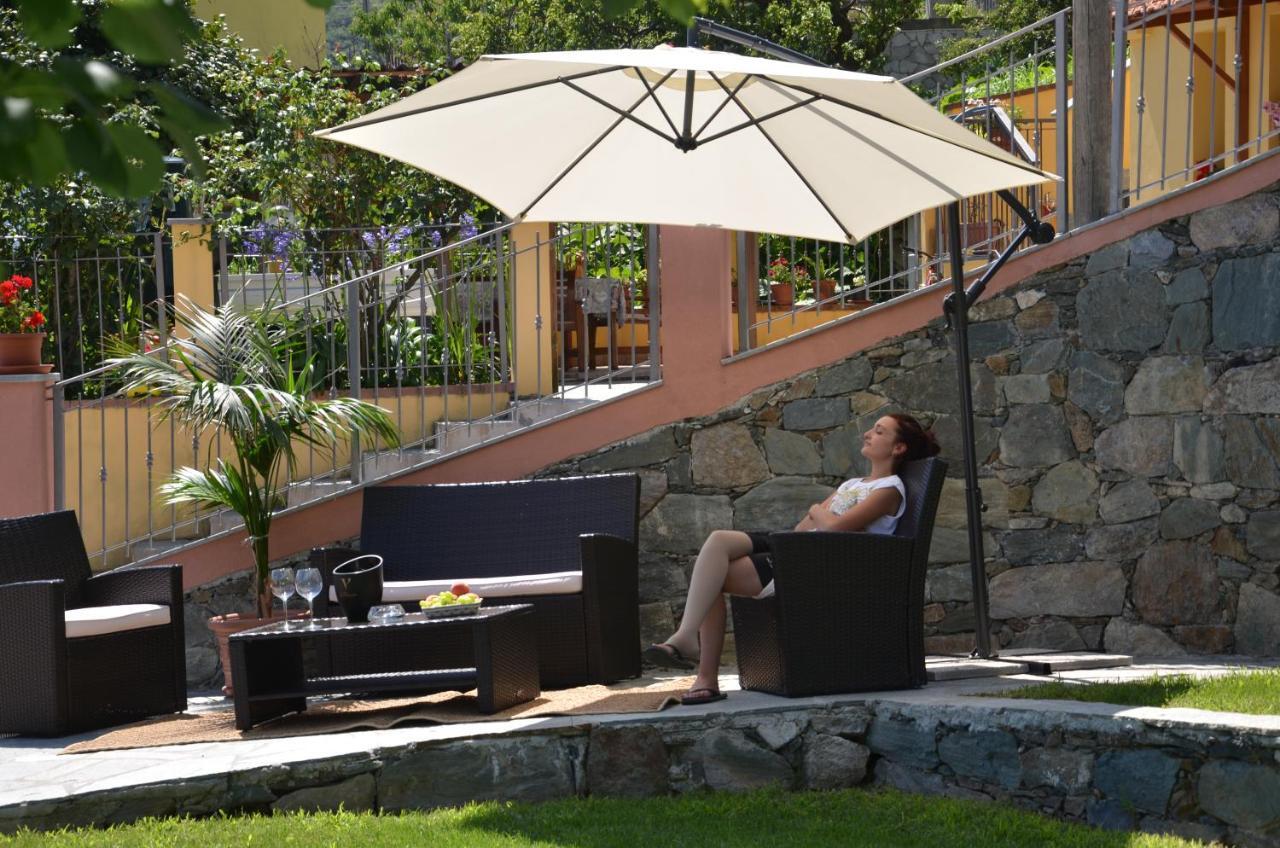 B&B Le Tre Fate Вараце Екстериор снимка